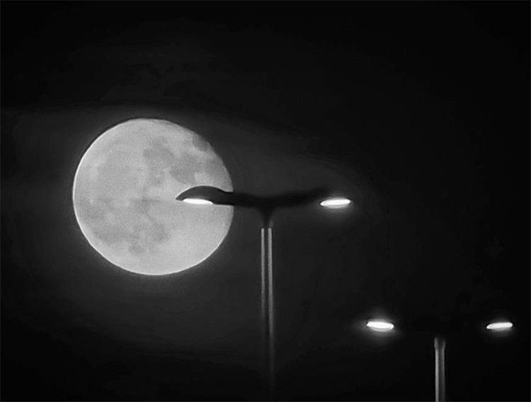 Mond über der&nbsp;Hansastraße